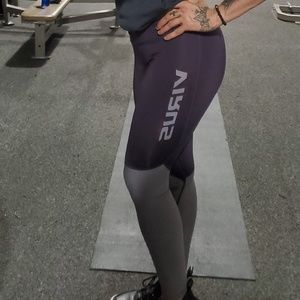 Virus workout leggings